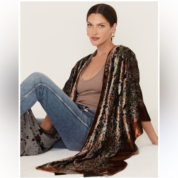 Shyanne Accessories - Shyanne Women's Floral Velvet BurnoutShawl